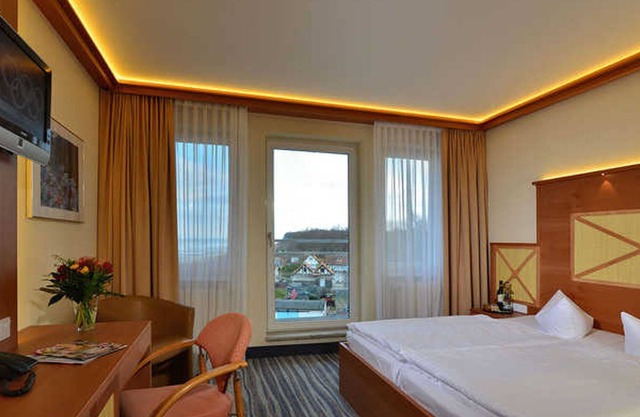 Standard Double Room with Roof Terrace - Strandhotel Seerose Kölpinsee