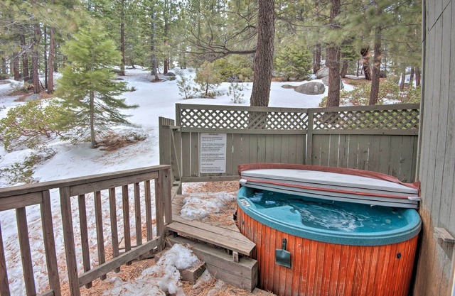 Stateline Ski House: Walk to Boulder Lift!