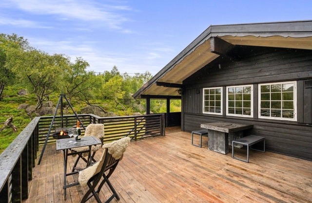 Stavtjørn Apline Lake Haven