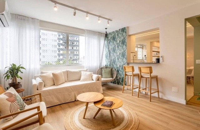 Stay in Leblon: 3-bedroom beach paradise