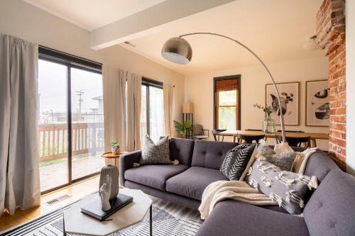 Stay Portland - Scandinavian Loft - Local Espresso & Boutiques