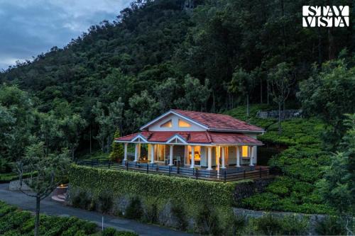 StayVista at Farview Suite Serenity with Lawn