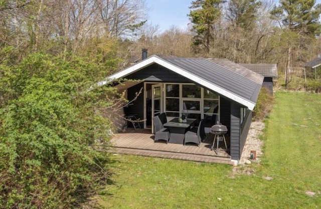 "Steffie" - 10km from the sea by Interhome