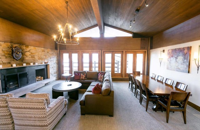 Stein Eriksen Two Bedroom Loft apartment hotel