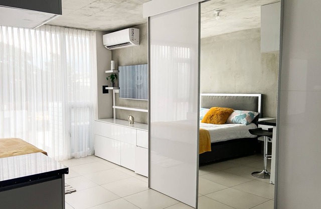 Stellar kitchen and location, ample storage space