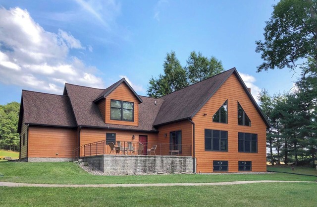 Stepaway Vacation Rentals- Stay-A-While