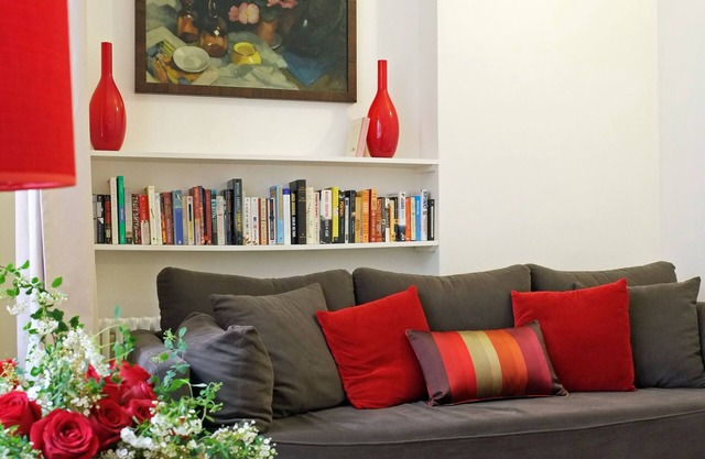 Steps from the Seine and Musee d'Orsay! Elegant 1-bedroom.