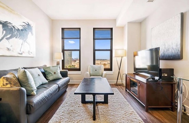 Steps to Metro 2 BR | Pentagon City | Pet-Friendly