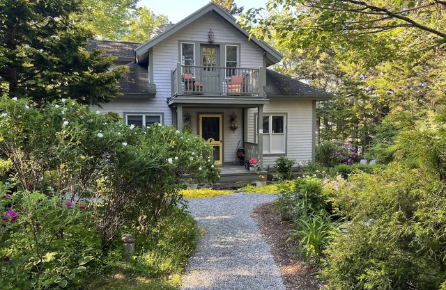 Steps to Sandy Beach and Open Ocean Views