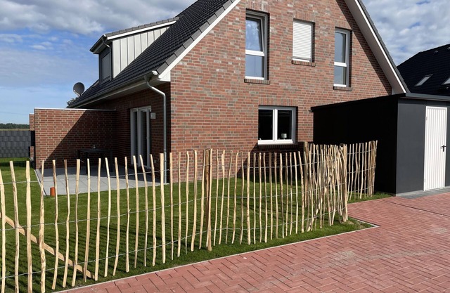 Stilvolle Neubau-doppelhaushälfte mit Garten