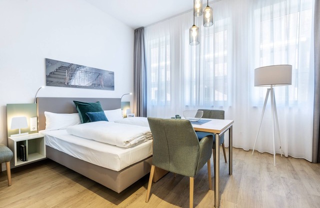 Stilvolles 1-zimmer-apartment in Außergewöhnlicher Hafenlage im Maritimen Wismar