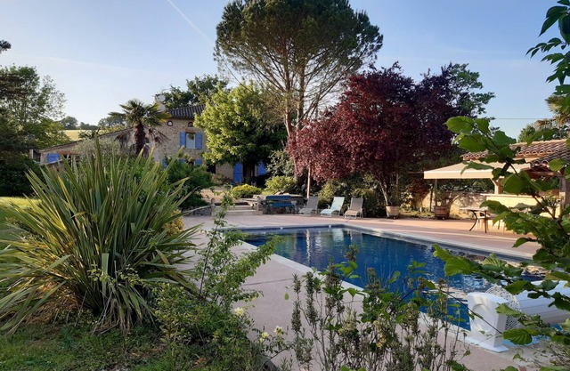 Stone house, Swimming pool, Jacuzzi, Golf