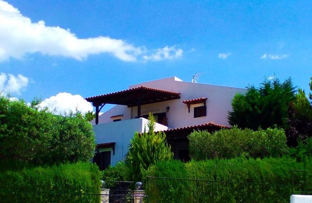 Stonewood home garden, Trikorfo Chalkidiki