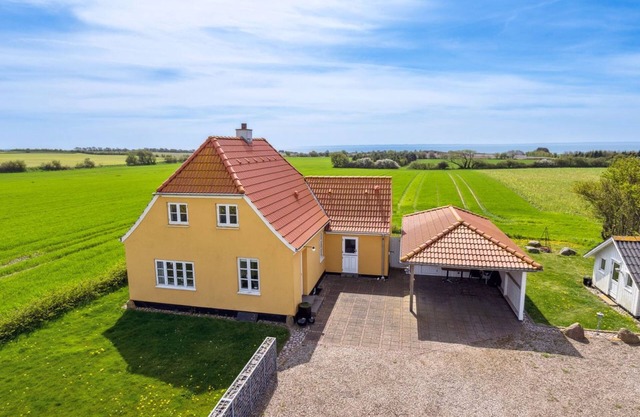 "Store" - 700m from the sea by Interhome