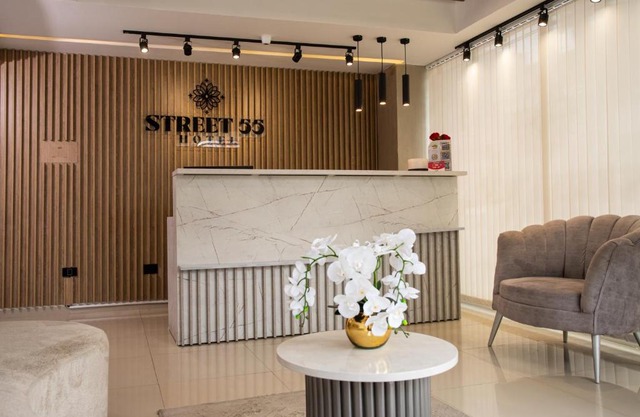 Street 55 Hotel