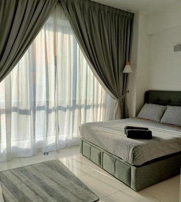 Studio 14 Vacation with Pool in Shah Alam City
