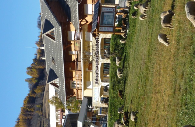 STUDIO 4/5 sleeps fully equipped CENTER resort of sauze 3 km from Barcelonnette