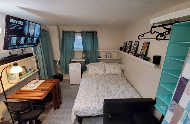 Studio across from Food Trucks of Aloha Mall!