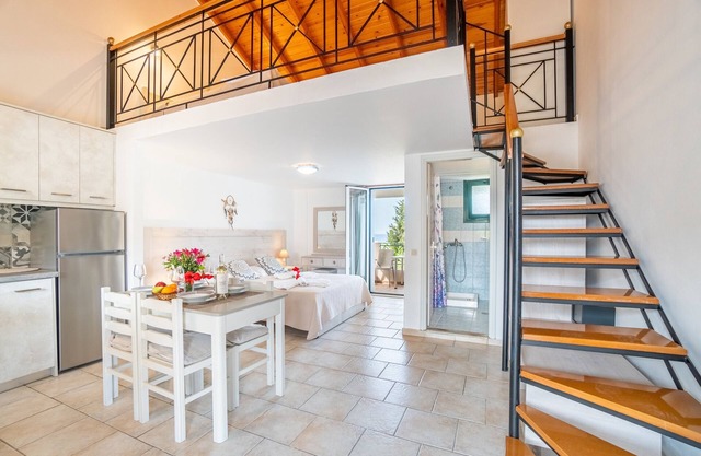 Studio Apartment 'Premier Family 5' with Shared Pool, Wi-Fi and Air Conditioning