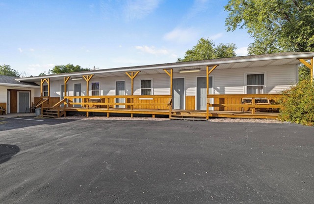 Studio Apartment #3 In Moorcroft Wyoming Located Near Keyhole Lake