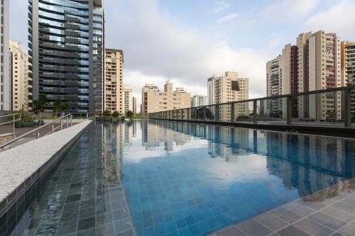 Studio c piscina, Wi-Fi e ar na Vila Gomes Cardim