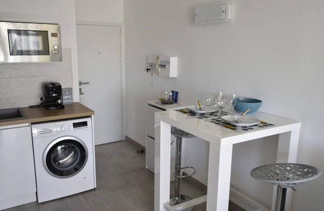 Studio Classé 3 Étoiles à Carnon. Entre Port et Plage. Idéal Pour un Couple