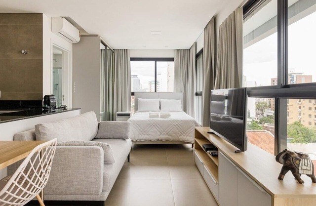 Studio completo próx. ao shopping | Centro