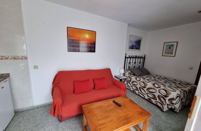 Studio for 2 people and a baby