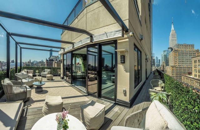 Studio Gem in Marmara Park Avenue – Steps to it All