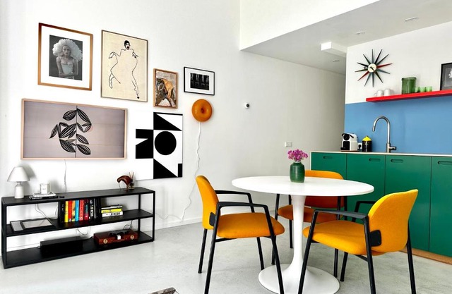 Studio in creative district, FREE parking