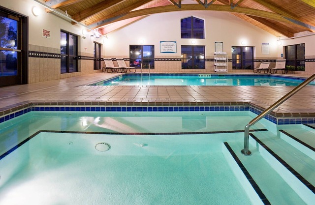 Studio in Eagan 5 Mns to Mall of America