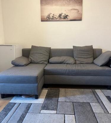 Studio mit Garten bei Bottmingen Schloss