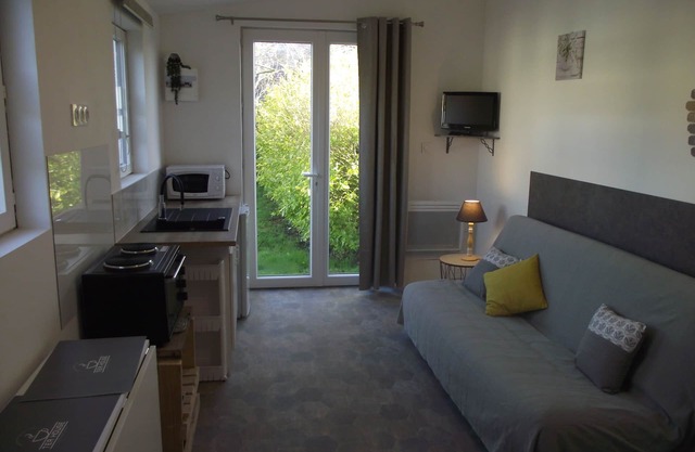 Studio on land "Countryside at the foot of MT ST MICHEL"