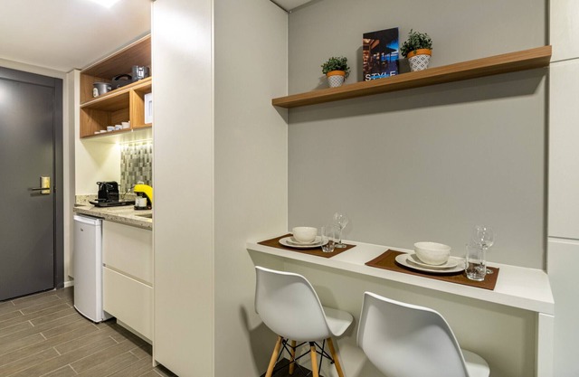 Studio Oscar Niemeyer - Central - AYN022