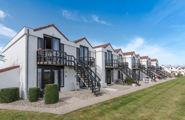 Studio Siena with parking and shared pool by Interhome