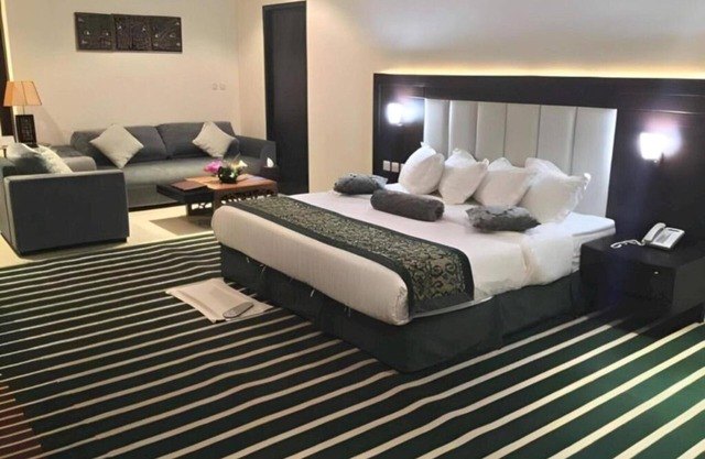 Studio Style | Cozy Sunday Millennia Spot