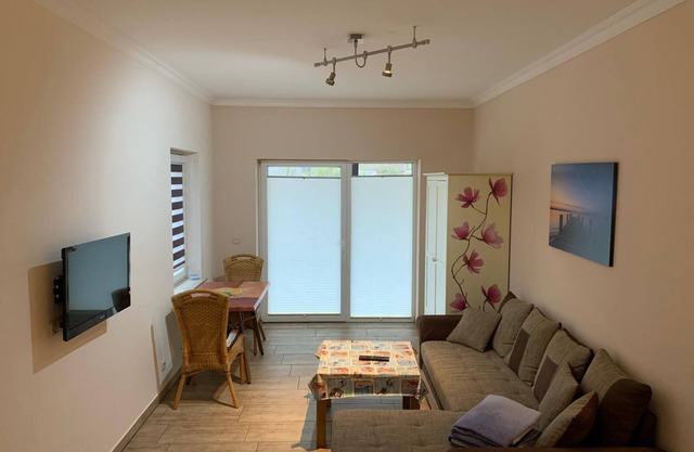 Studio 'Tollense Hus - Rechts' with Shared Terrace and Wi-Fi