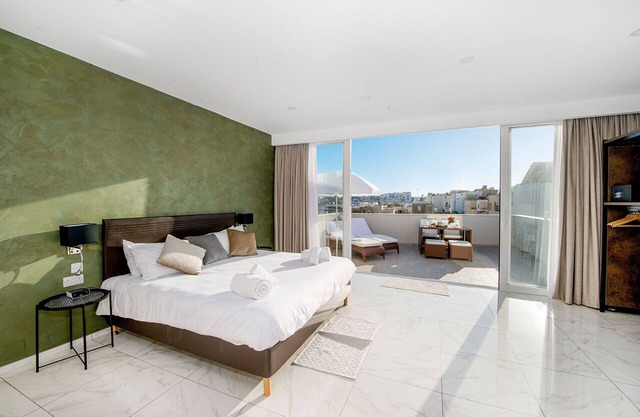 Studio with Sea view- South Wind Guesthouse