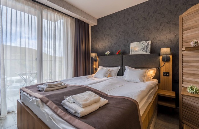 Studio with Stunning Location,Netflix,xbox & More