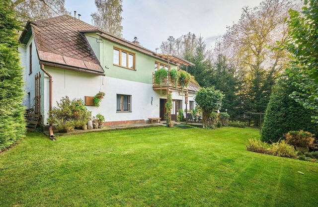 Stunning private villa for 12 people with private pool, WIFI, TV and terrace