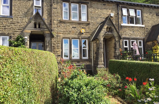 Stunning 17c cottage, a true home away from home, in a delightful heritage area