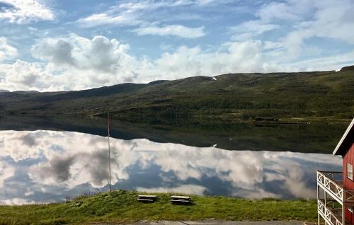 Stunning Apartment In Tyinkrysset