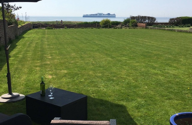 Stunning beachfront property - sea views every room & access to expansive beach