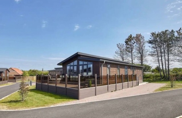 Stunning Coastal Lodge