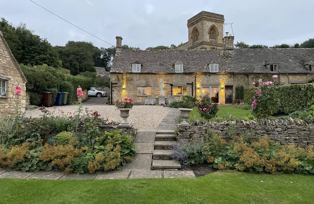 Stunning Cotswold Cottage in Snowshill Broughwood