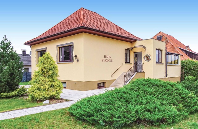 Stunning home in Kuhlen Wendorf