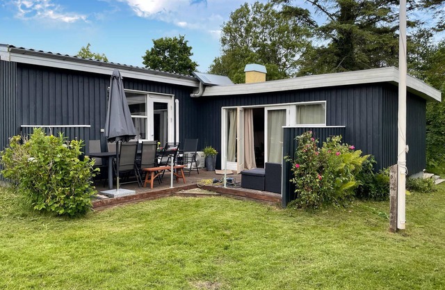 Stunning home in Frørup with WiFi