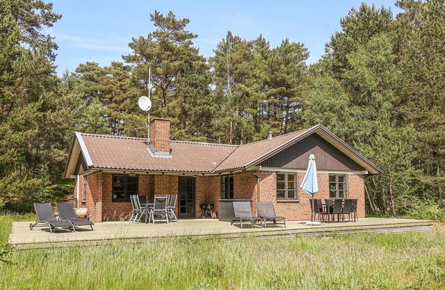 Stunning home in Nexø with WiFi