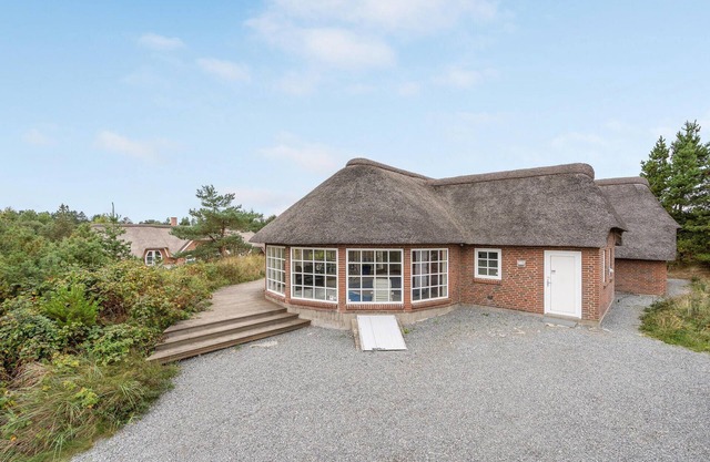 Stunning home in Rømø with kitchen