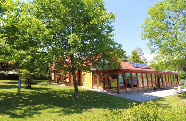 Stunning private villa with private pool, WIFI, TV, patio, pets allowed, panoramic view and park.